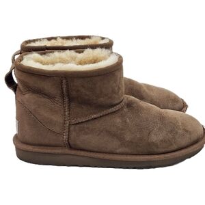 Ugg Mini Classic Shearling Boots Chestnut Brown Size 5 US